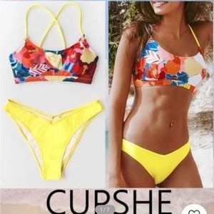 CUPSHE bright yellow floral bikini set. Size Medium NWT